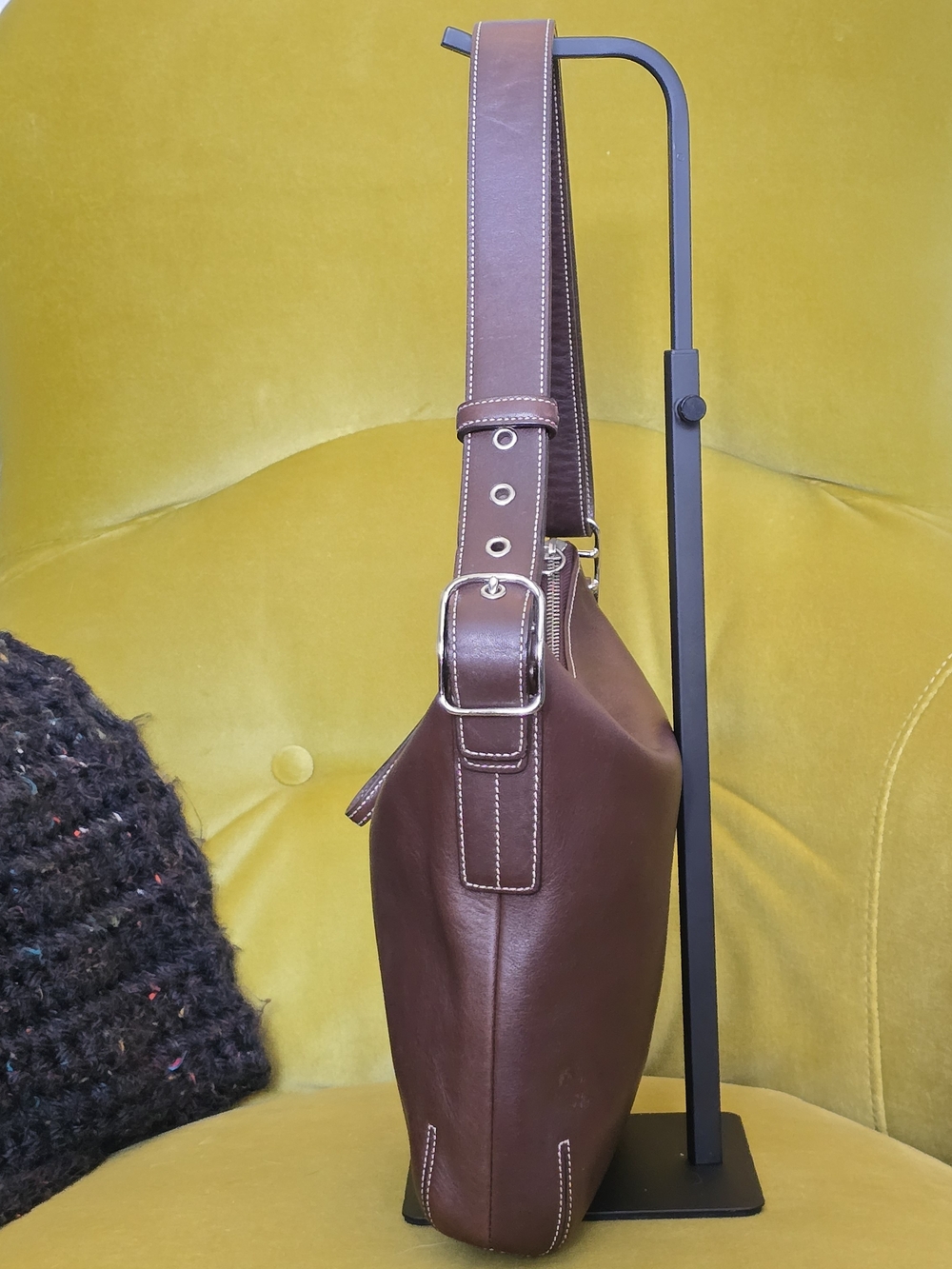 Coach Legacy Slim Duffel (9326) - Picture 4 of 8